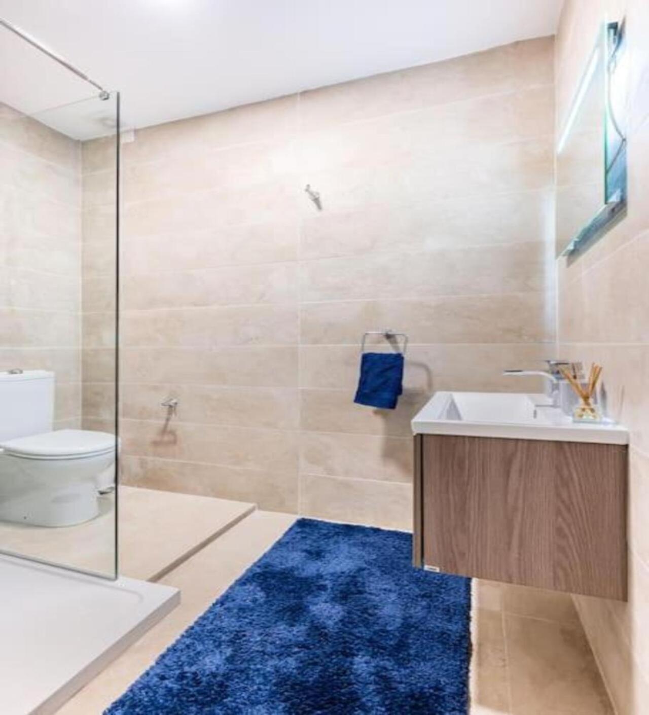 Sea View Luxury Brand New In Appartement *