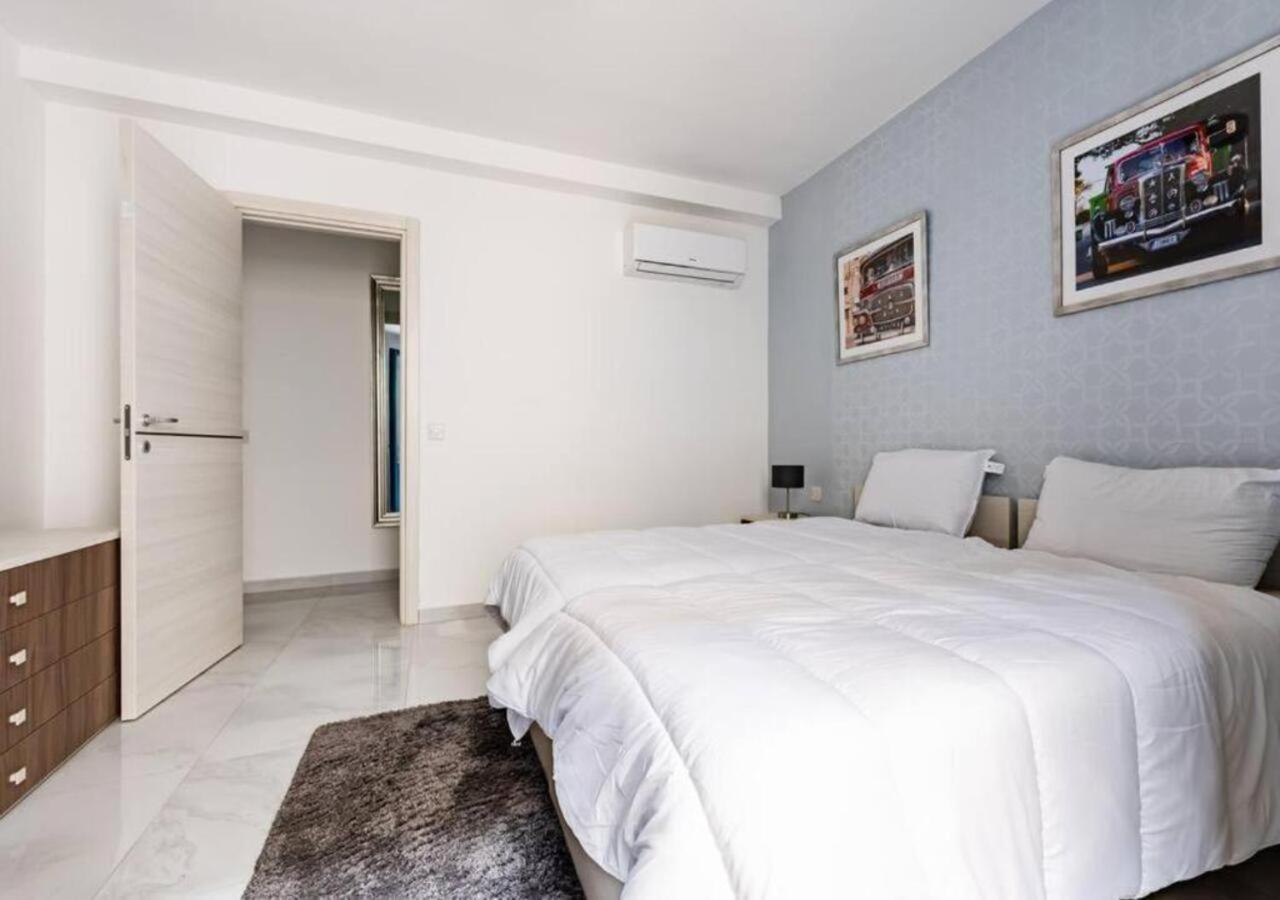 Sea View Luxury Brand New In Appartement *