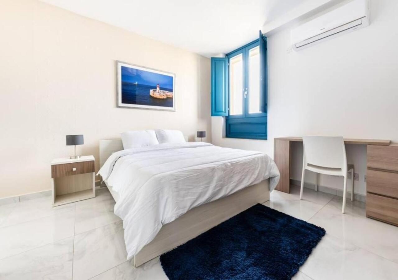 Sea View Luxury Brand New In Appartement